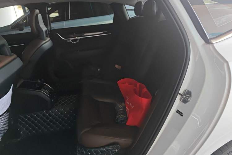 Used Volvo S90 2018 T4 Zhiyuan Edition Left Rear Seat