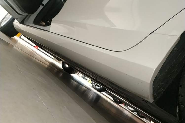 Used Volvo S90 2018 T4 Zhiyuan Edition Left Side Sill
