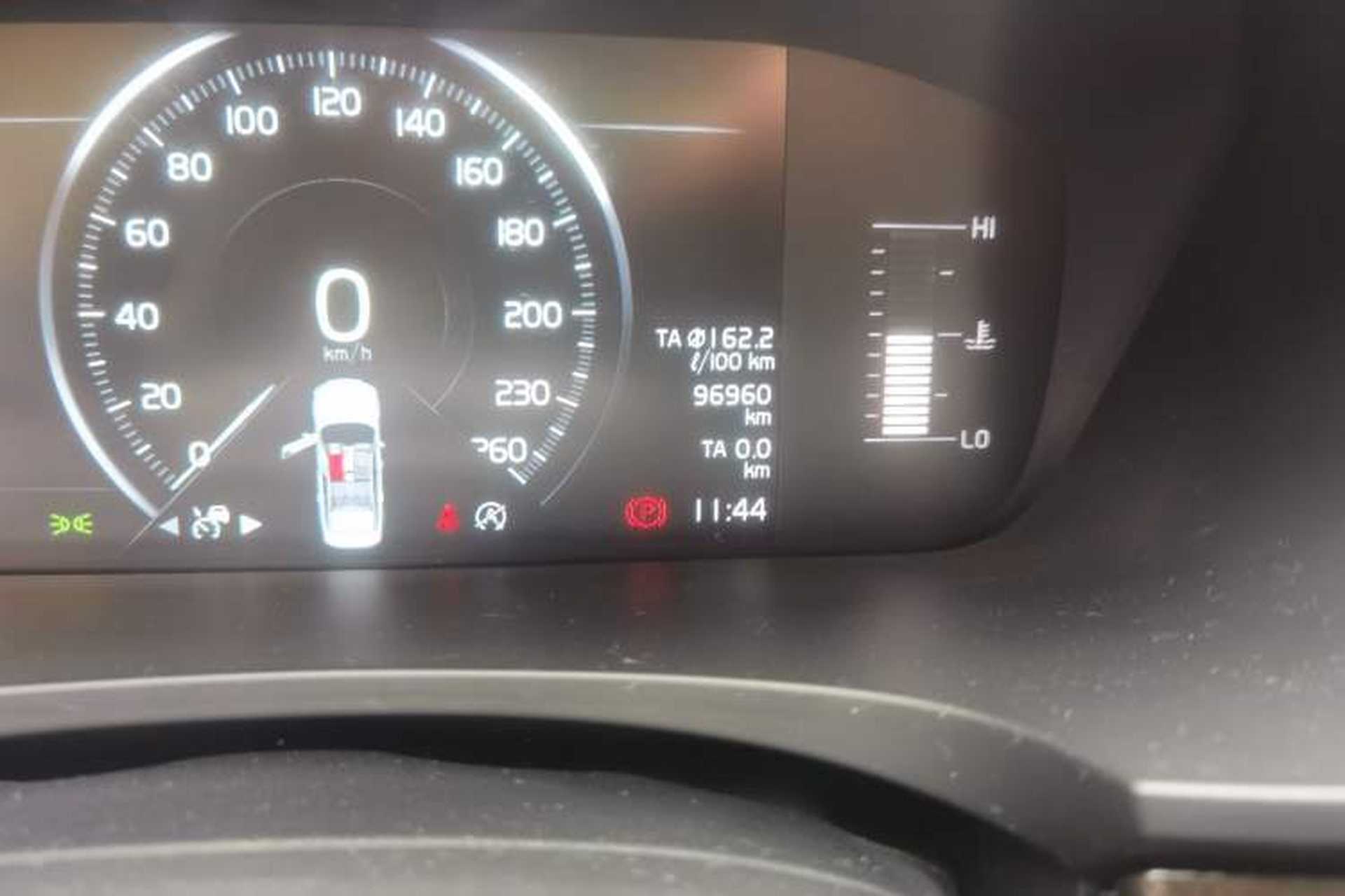 Used Volvo S90 2018 T4 Zhiyuan Edition Odometer Close Up