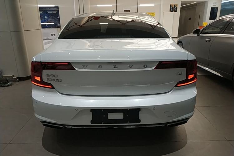Used Volvo S90 2018 T4 Zhiyuan Edition Rear