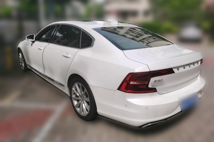 Used Volvo S90 2018 T5 Zhiyuan Edition Rear Left 45 Deg