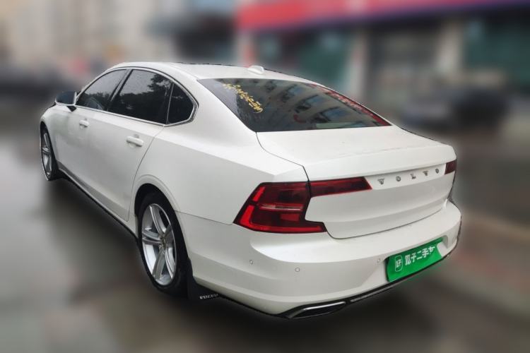 Used Volvo S90 2018 T4 Zhiyuan Edition Rear Left 45 Deg