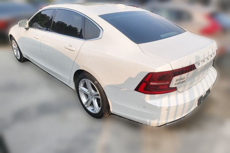 Used Volvo S90 2018 T4 Zhiyuan Edition Rear Left 45 Deg