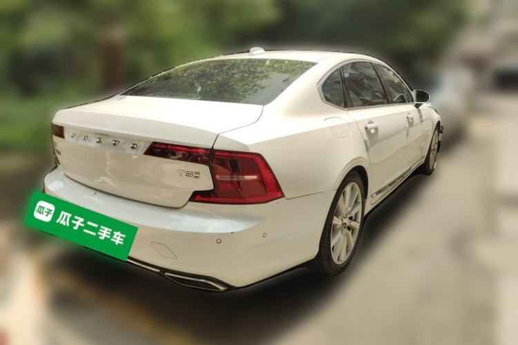 Used Volvo S90 2018 T5 Zhiya Edition Rear Right 45 Deg