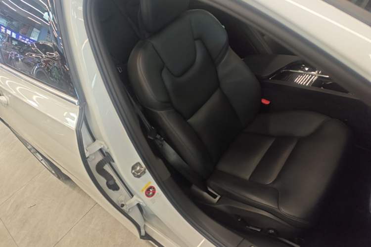 Used Volvo S90 2018 T4 Zhiyuan Edition Right Front Seat