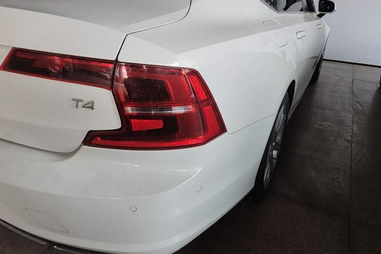 Used Volvo S90 2018 T4 Zhiyi Edition Right Rear Taillight