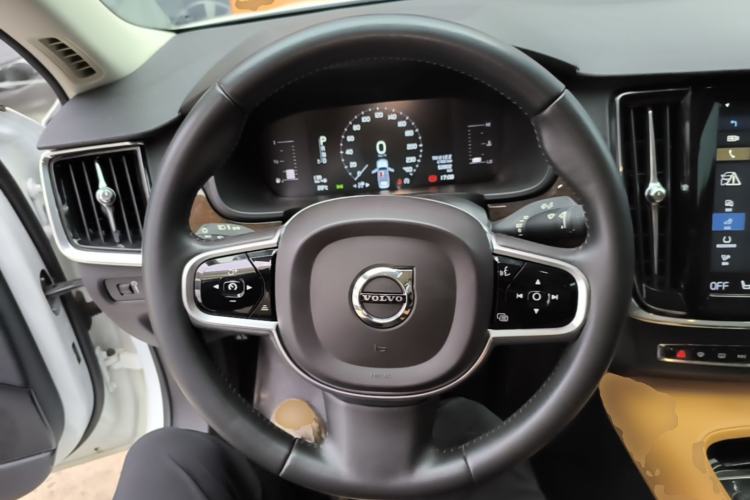 Used Volvo S90 2018 T5 Zhiyuan Edition Steering Wheel