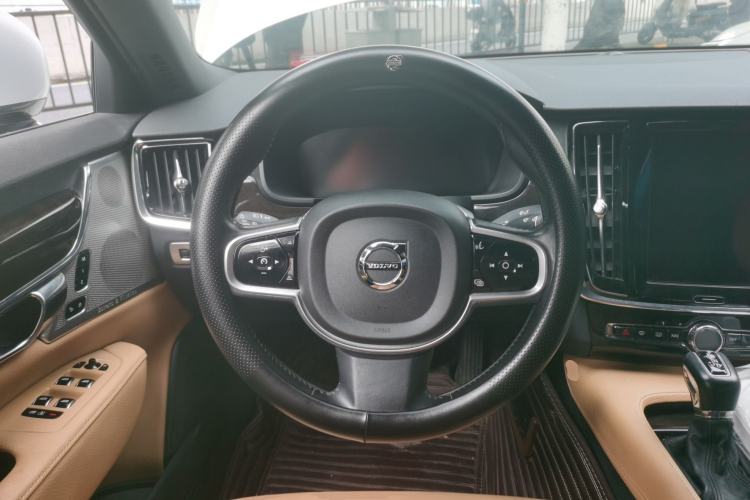 Used Volvo S90 2018 T5 Zhiyuan Edition Steering Wheel