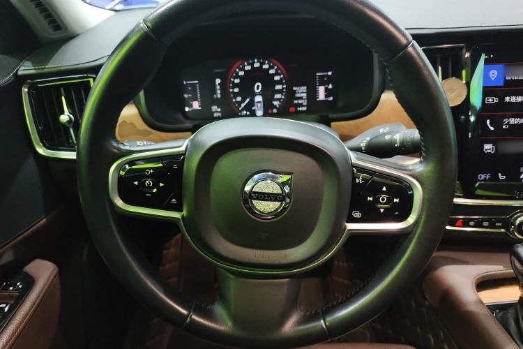 Used Volvo S90 2018 T4 Zhiyuan Edition Steering Wheel