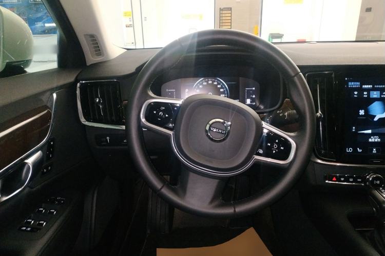 Used Volvo S90 2018 T4 Zhiyuan Edition Steering Wheel