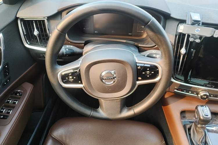 Used Volvo S90 2018 T4 Zhiyuan Edition Steering Wheel