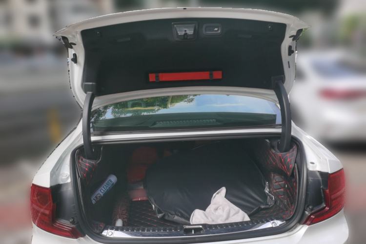 Used Volvo S90 2018 T5 Zhiyuan Edition Trunk