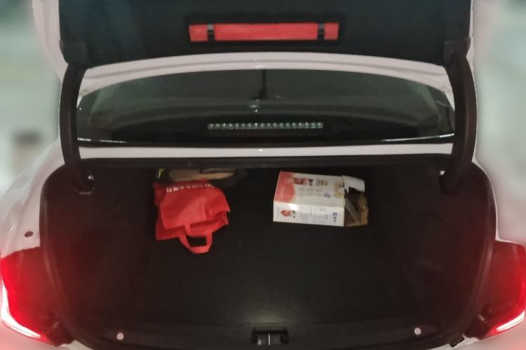 Used Volvo S90 2018 T4 Zhiyuan Edition Trunk