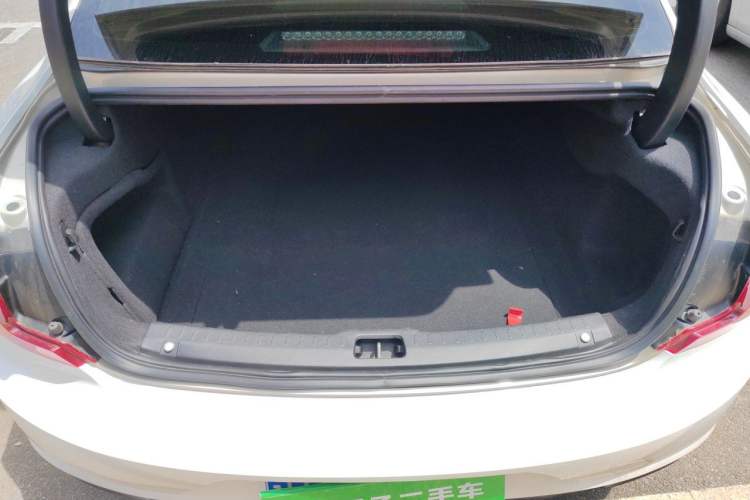 Used Volvo S90 2018 T4 Zhiyuan Edition Trunk