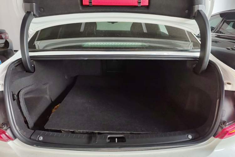 Used Volvo S90 2018 T4 Zhiyi Edition Trunk