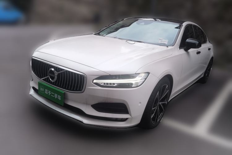 Used Volvo S90 2018 T4 Zhiyuan Edition Guazi used car, China used car export, Used car for sale, Used Volvo cars, Cheapest cars for sale