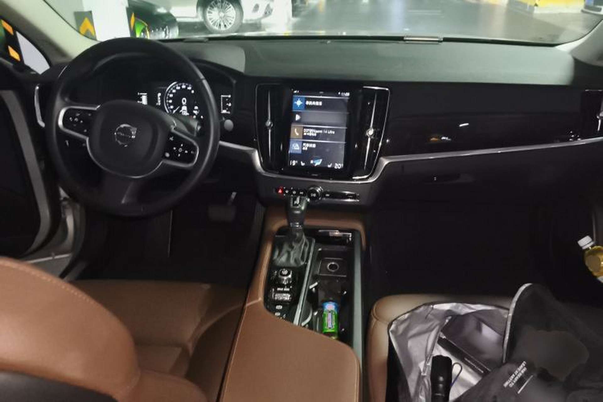 Used Volvo S90 2018 T4 Zhiyuan Edition Center Console