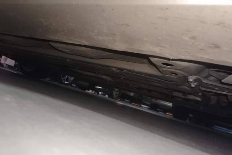 Used Volvo S90 2018 T4 Zhiyuan Edition Chassis Front Right