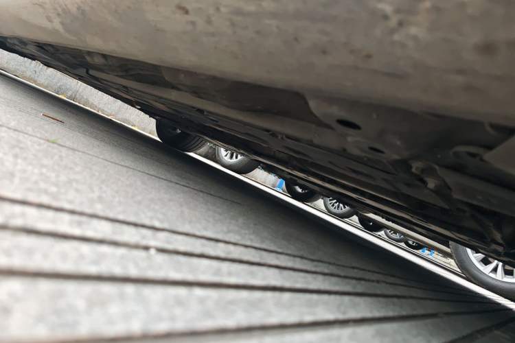 Used Volvo S90 2018 T4 Zhiyuan Edition Chassis Front Right