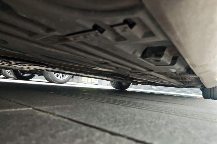 Used Volvo S90 2018 T4 Zhiyuan Edition Chassis Rear Right