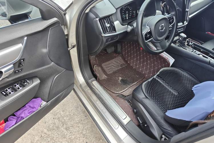 Used Volvo S90 2018 T4 Zhiyuan Edition Driver Seat
