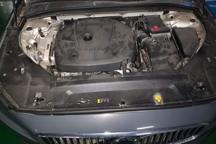 Used Volvo S90 2018 T4 Zhiyuan Edition Engine Bay