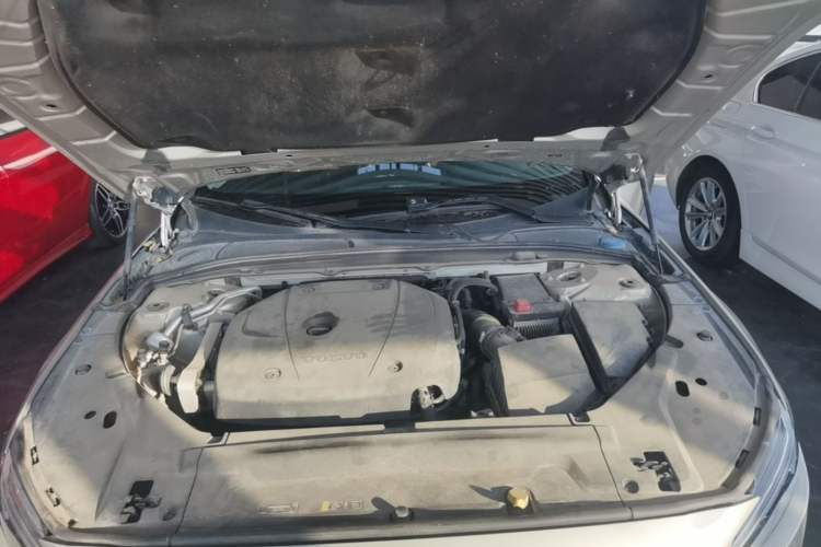 Used Volvo S90 2018 T5 Zhiyuan Edition Engine Bay