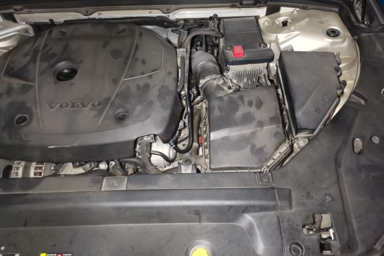Used Volvo S90 2018 T4 Zhiyuan Edition Engine Bay Left