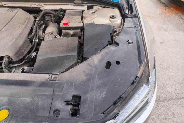 Used Volvo S90 2018 T5 Zhiyuan Edition Engine Bay Left