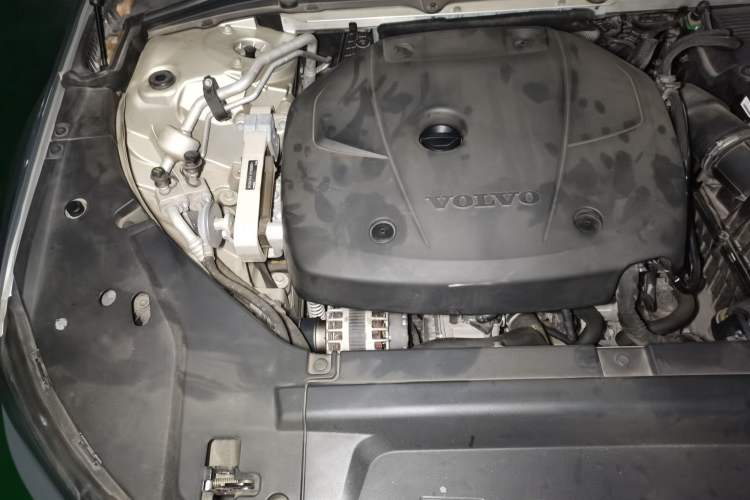 Used Volvo S90 2018 T4 Zhiyuan Edition Engine Bay Right
