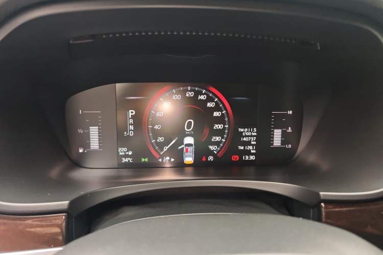 Used Volvo S90 2018 T4 Zhiyuan Edition Instrument Cluster