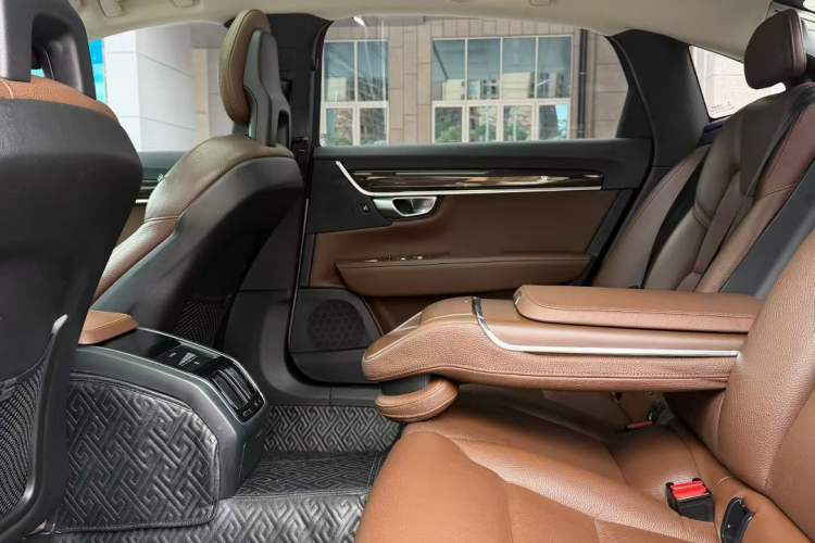 Used Volvo S90 2018 T5 Zhiyuan Edition Interior 3