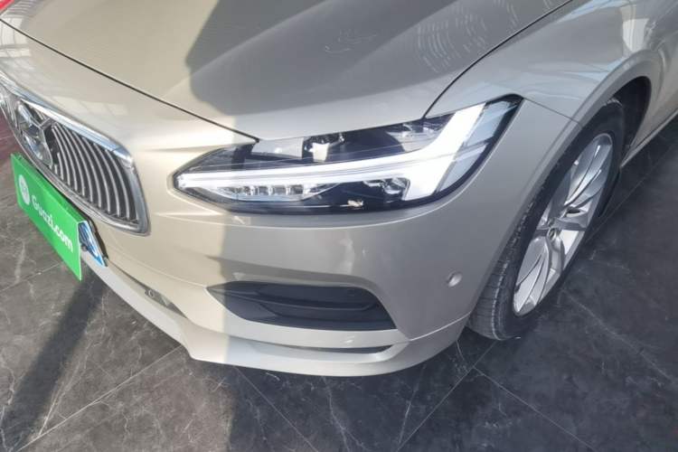 Used Volvo S90 2018 T5 Zhiyuan Edition Left Front Headlight