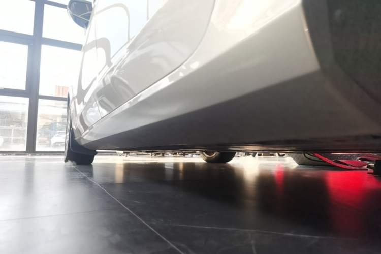 Used Volvo S90 2018 T5 Zhiyuan Edition Left Side Sill