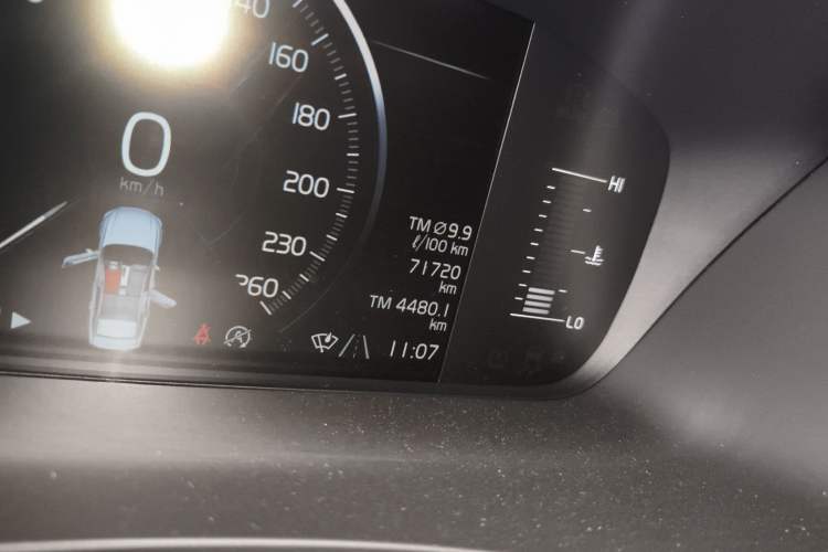Used Volvo S90 2018 T4 Zhiyuan Edition Odometer Close Up