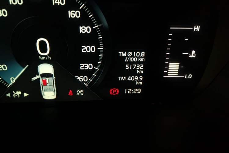 Used Volvo S90 2018 T4 Zhiyuan Edition Odometer Close Up