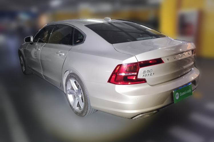 Used Volvo S90 2018 T4 Zhiyuan Edition Rear Left 45 Deg