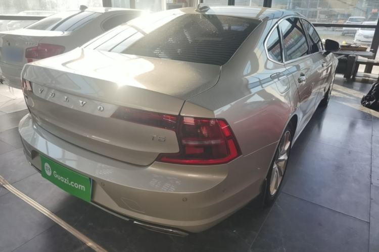 Used Volvo S90 2018 T5 Zhiyuan Edition Rear Right 45 Deg