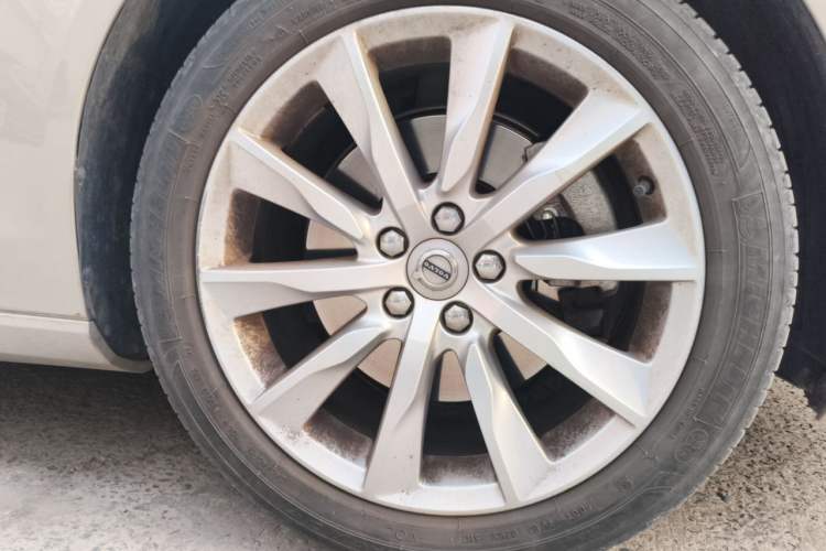 Used Volvo S90 2018 T5 Zhiyuan Edition Right Front Wheel Hub