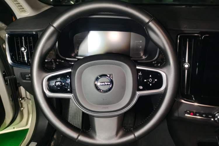 Used Volvo S90 2018 T4 Zhiyuan Edition Steering Wheel