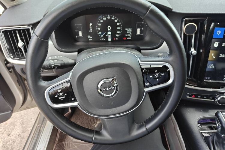 Used Volvo S90 2018 T4 Zhiyuan Edition Steering Wheel