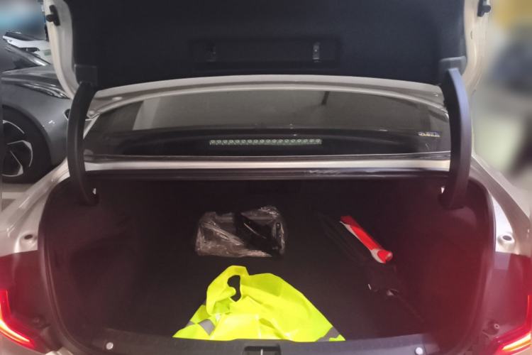 Used Volvo S90 2018 T4 Zhiyuan Edition Trunk