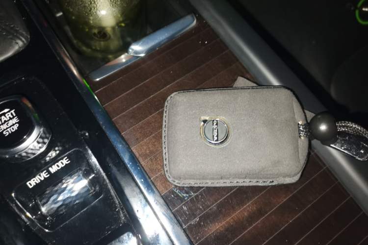 Used Volvo S90 2018 T4 Zhiyuan Edition Vehicle Key