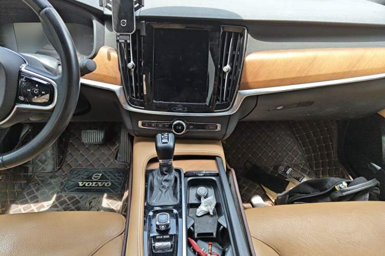 Used Volvo S90 2019 T5 Zhiyi Edition Audio And AC Panel