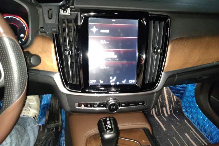 Used Volvo S90 2019 T5 Zhiyuan Edition Audio And AC Panel