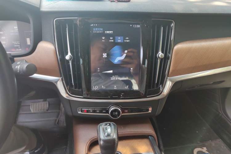Used Volvo S90 2019 T5 Zhiyi Edition Audio And AC Panel