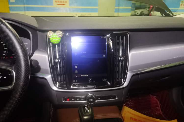 Used Volvo S90 2019 T4 Zhiyi Edition Audio And AC Panel