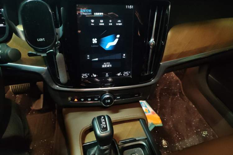 Used Volvo S90 2019 T5 Zhiyi Edition Audio And AC Panel