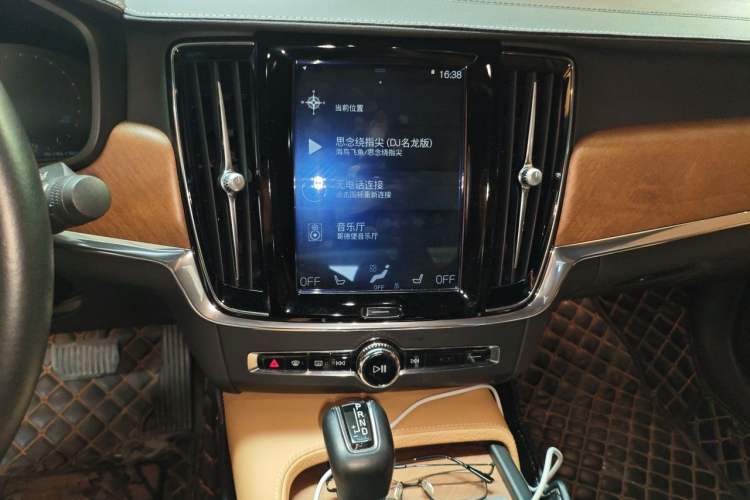 Used Volvo S90 2019 T5 Zhiya Edition Audio And AC Panel