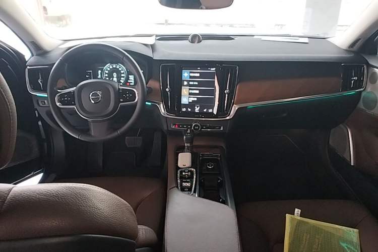 Used Volvo S90 2019 T5 Zhiyi Edition Center Console